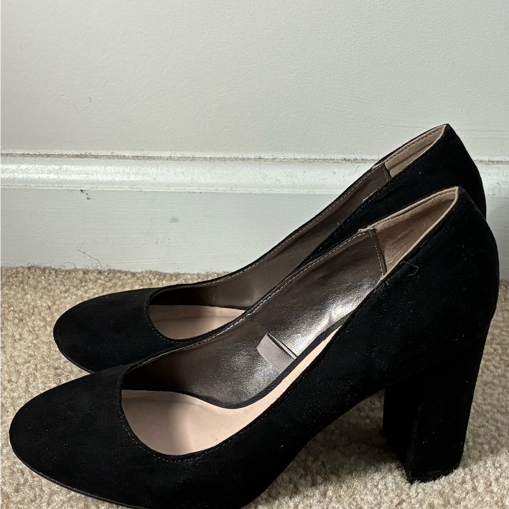 Libby Edelman Black Heels Size 7.5